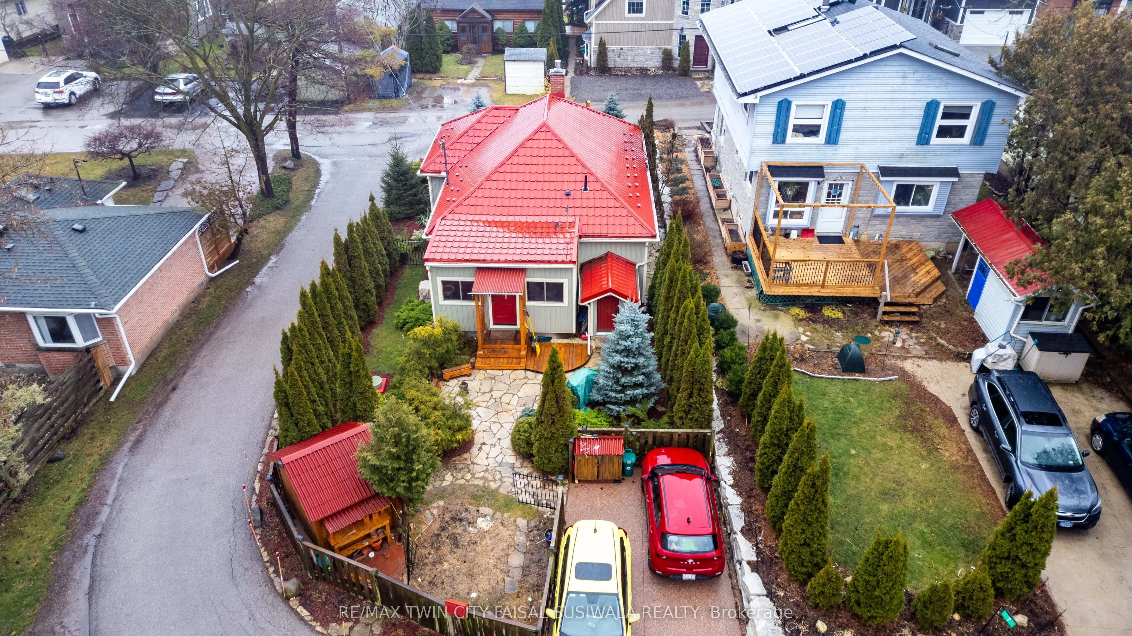 32 Holly Trail