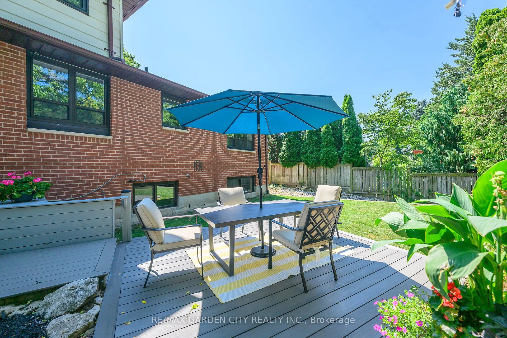 54 DRIFTWOOD Court
