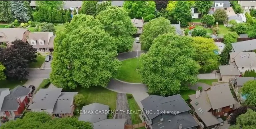 54 DRIFTWOOD Court
