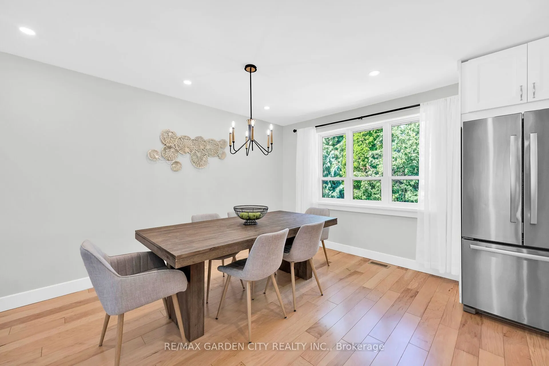 54 DRIFTWOOD Court