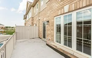 1 Glade Lane