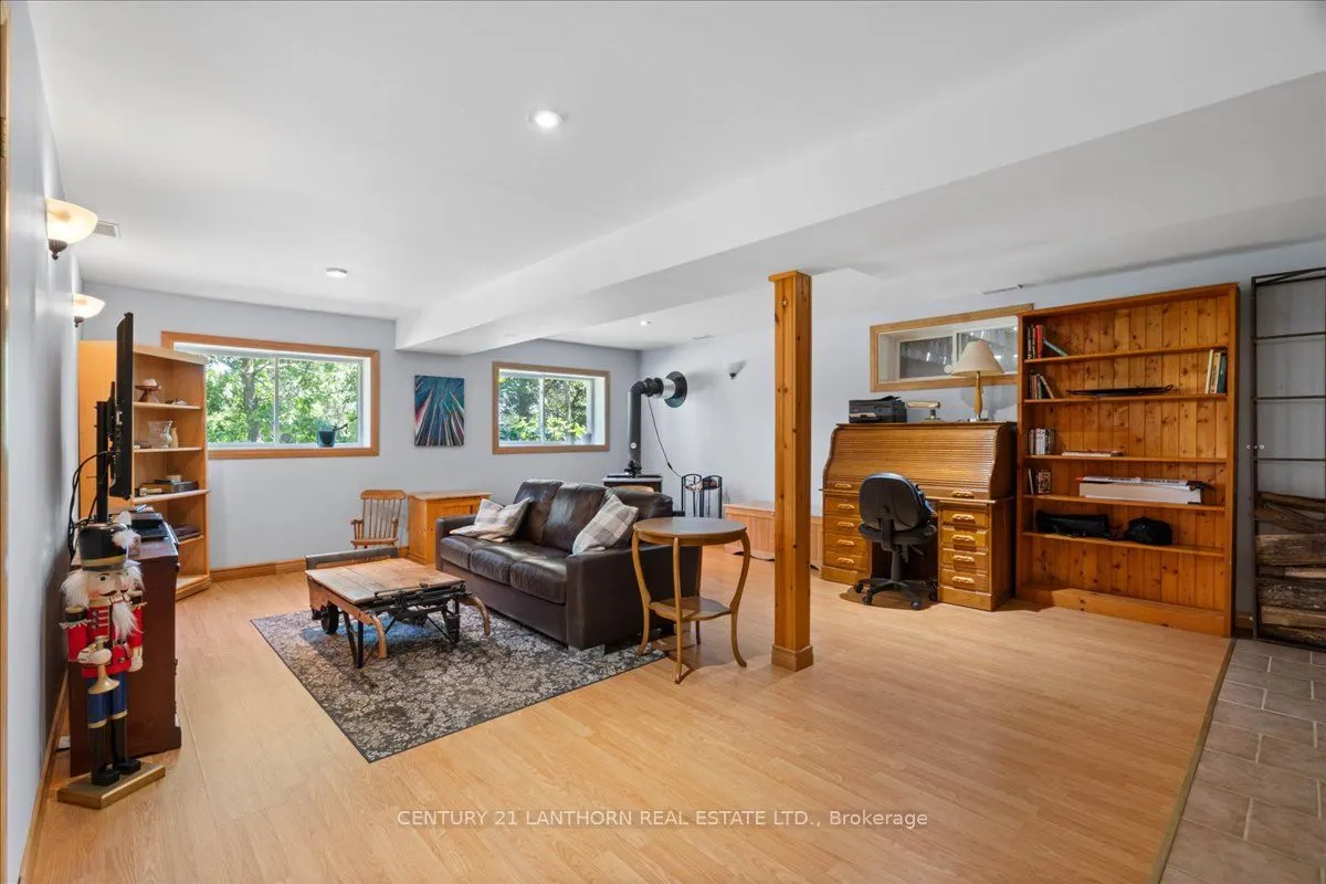 1207 Shannon Road