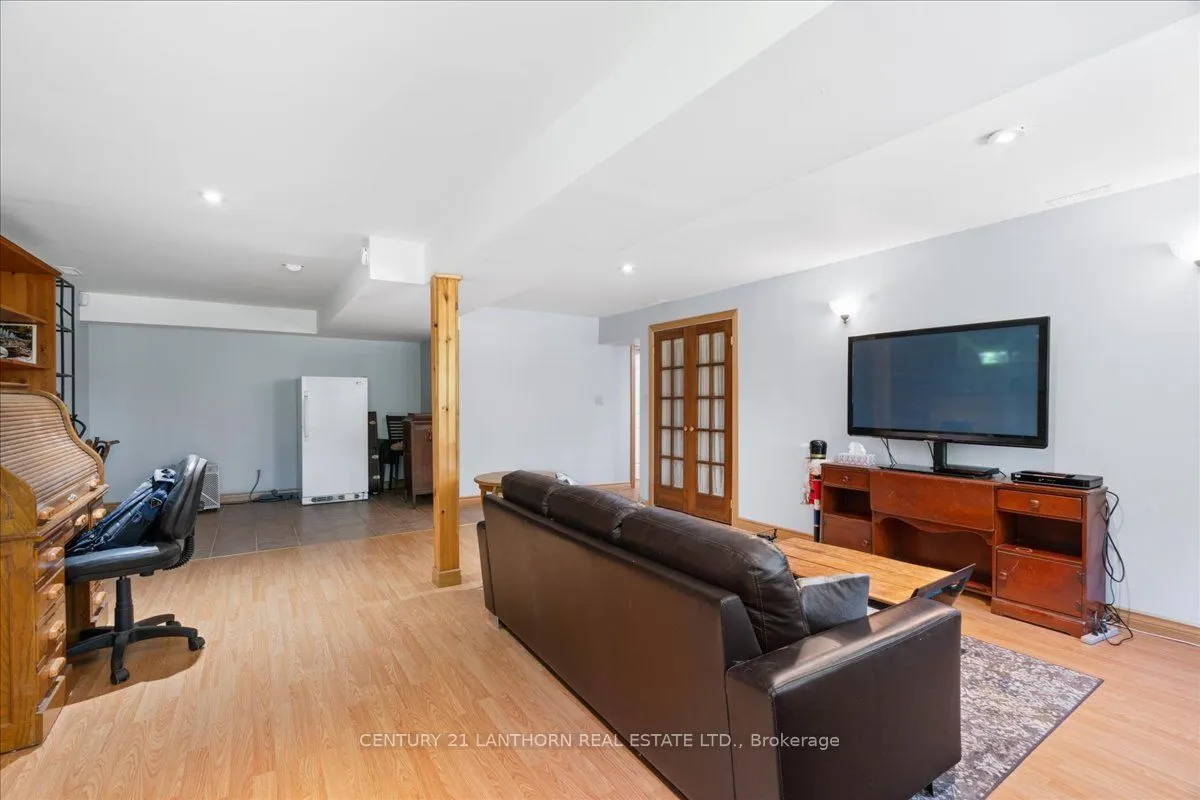 1207 Shannon Road
