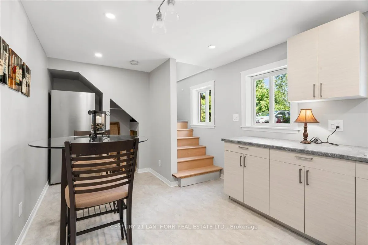 1207 Shannon Road