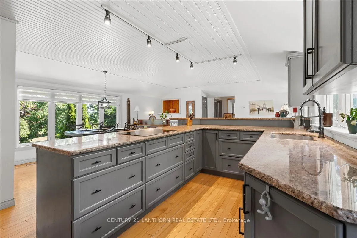 1207 Shannon Road