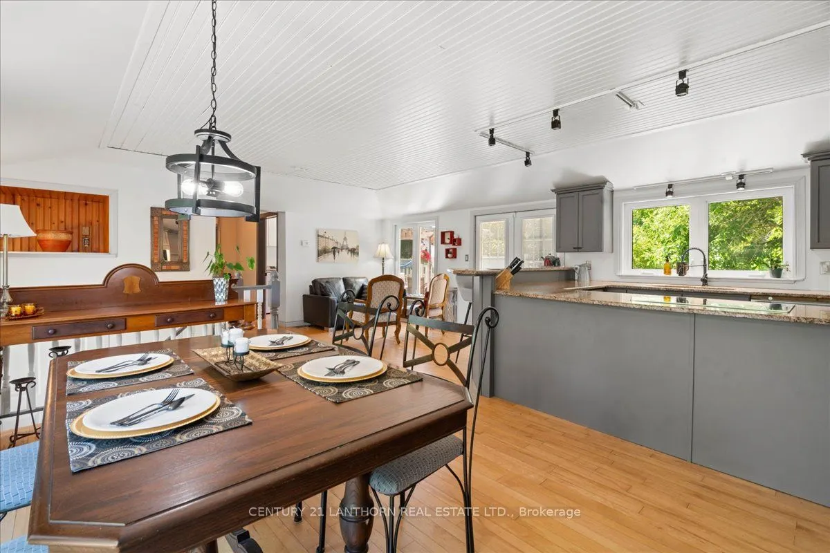 1207 Shannon Road