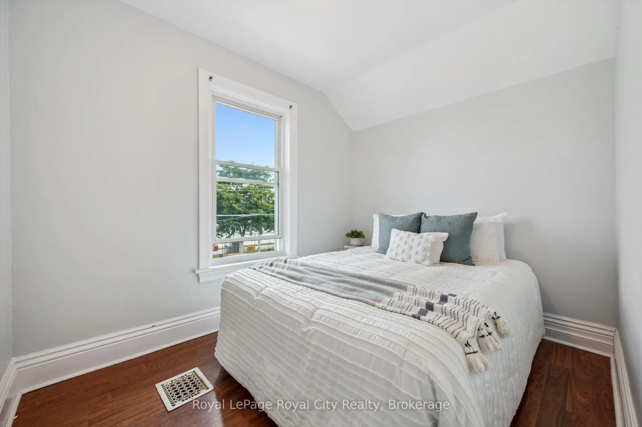178 York Road