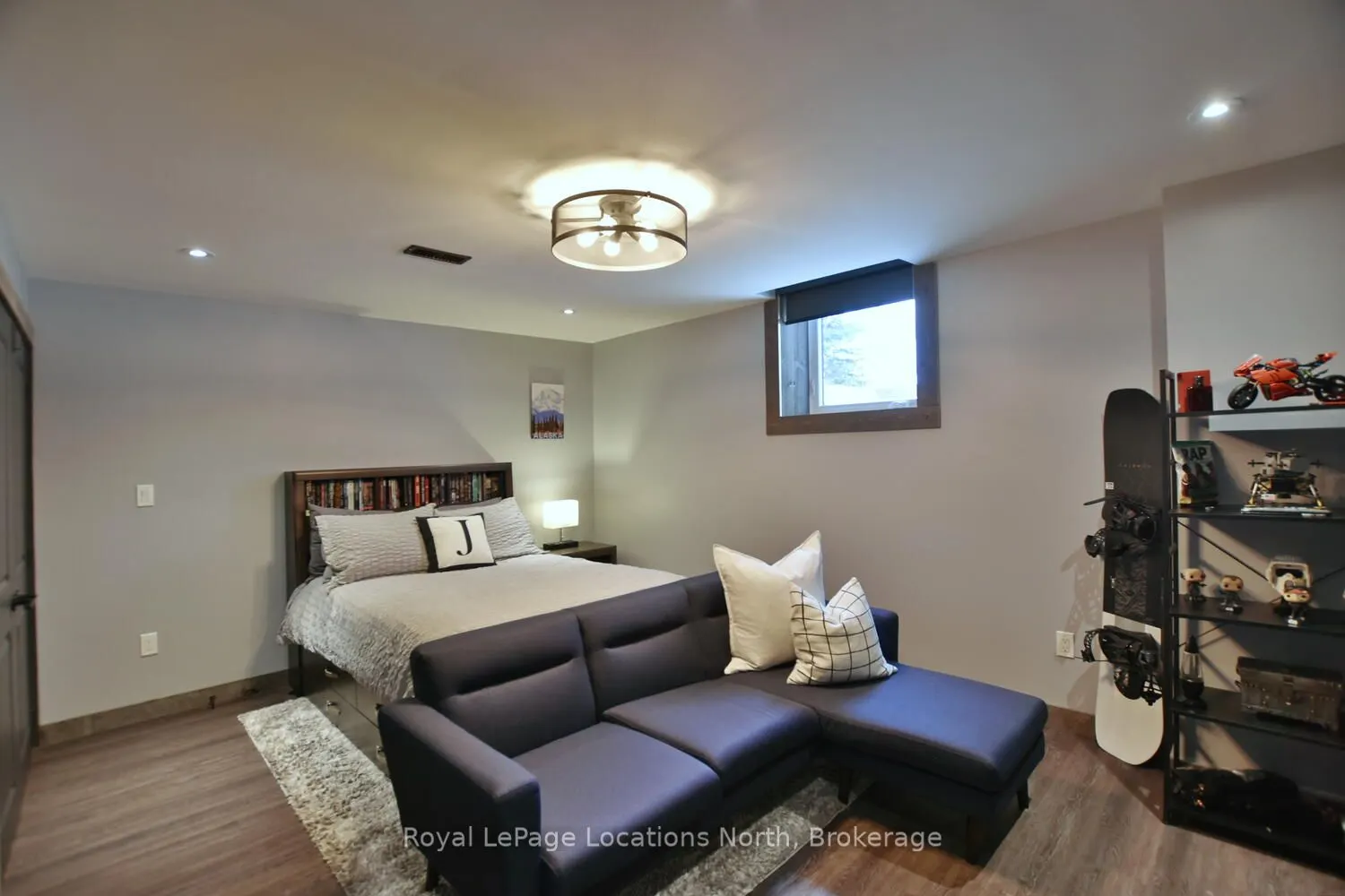 138 CRESTVIEW Court