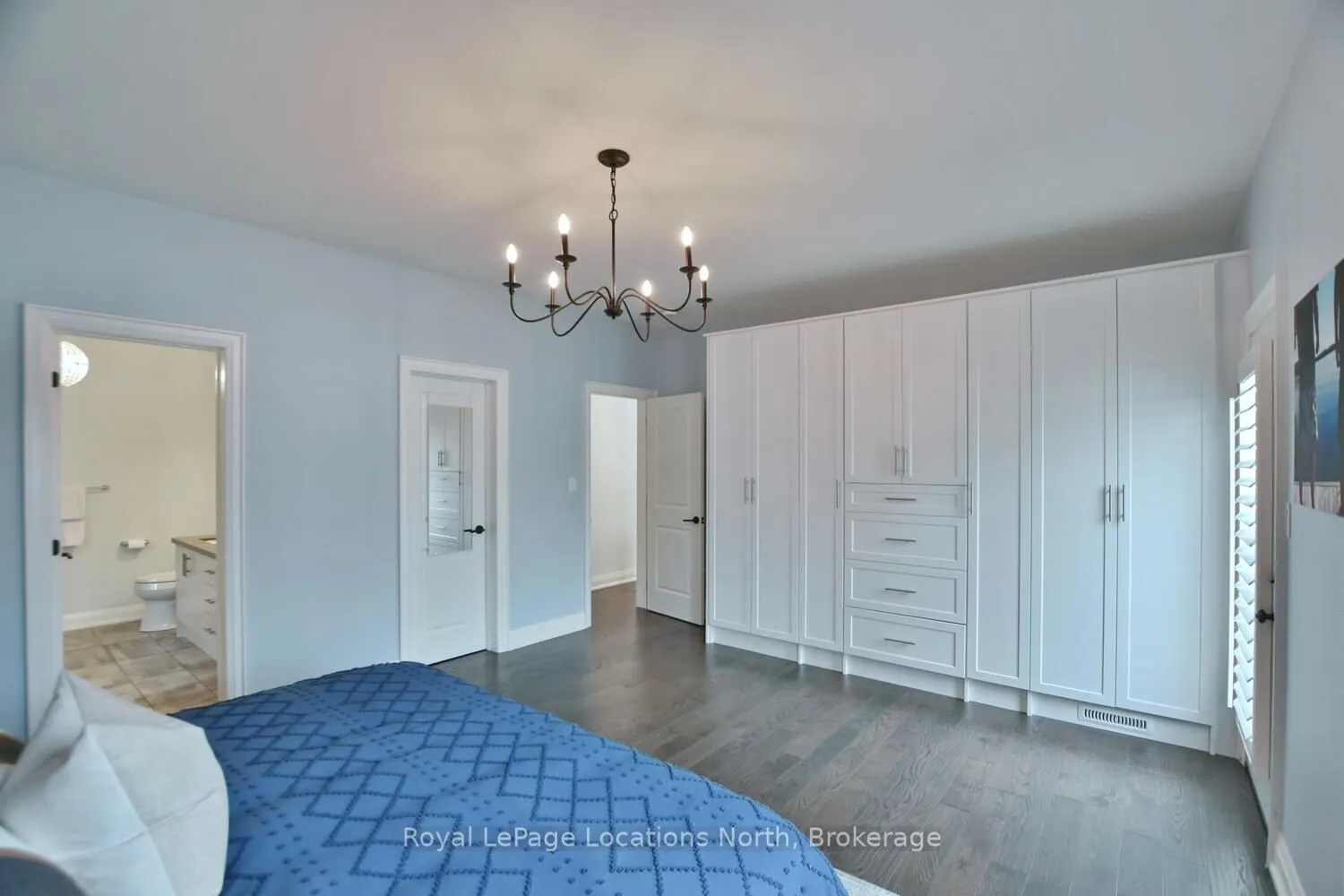 138 CRESTVIEW Court