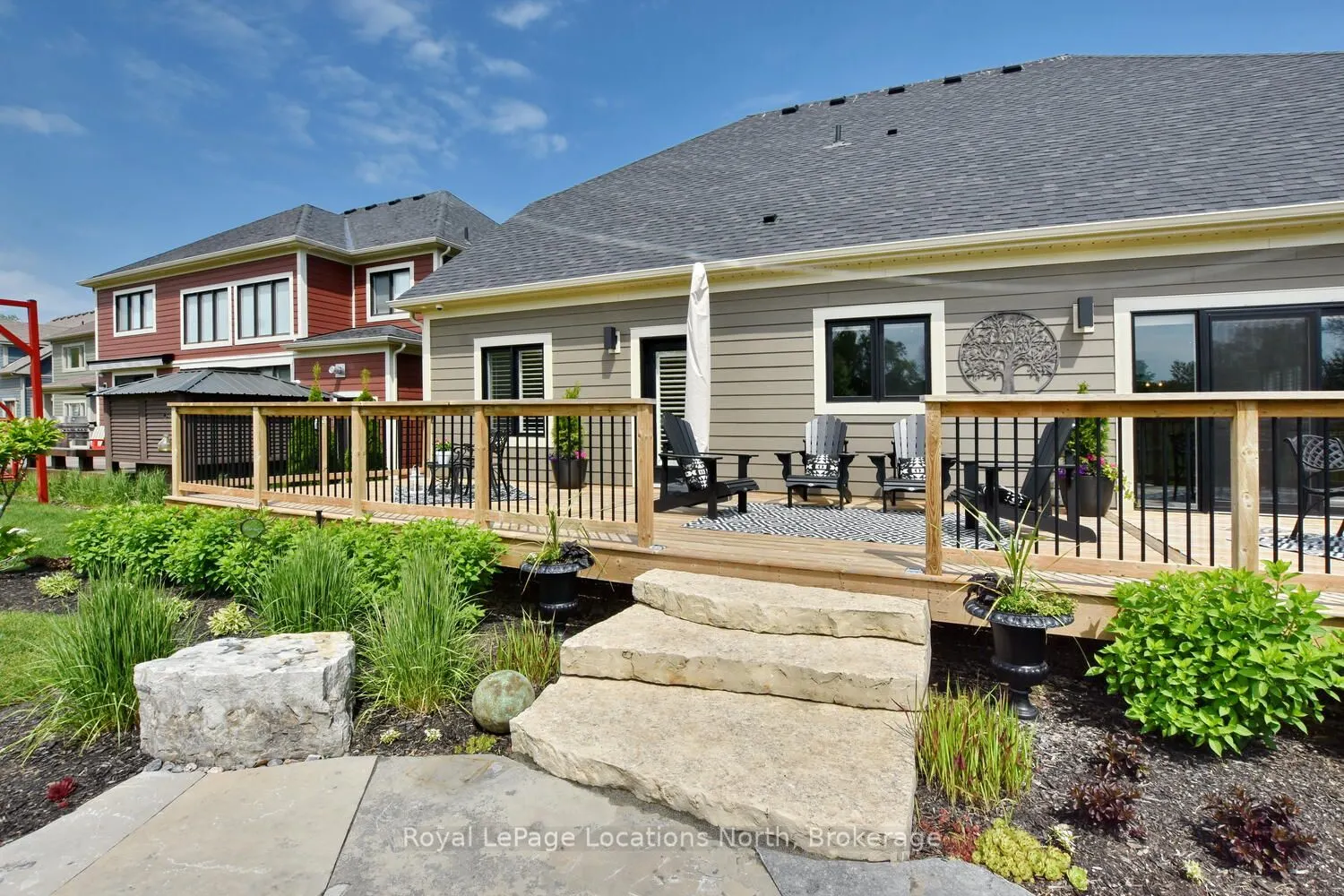 138 CRESTVIEW Court
