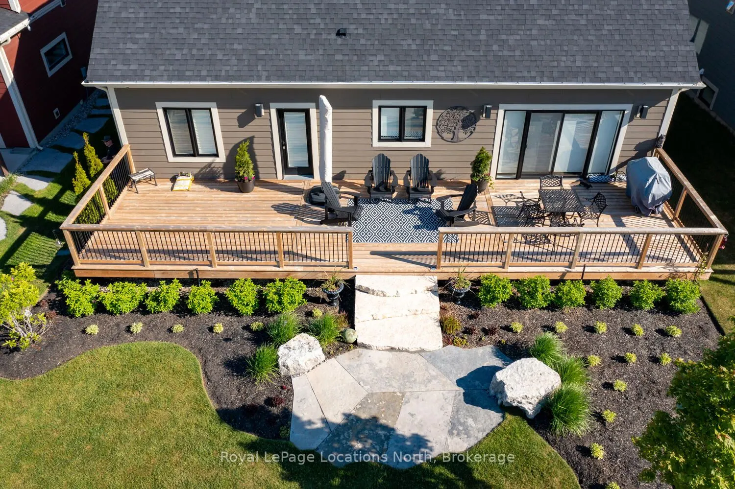 138 CRESTVIEW Court