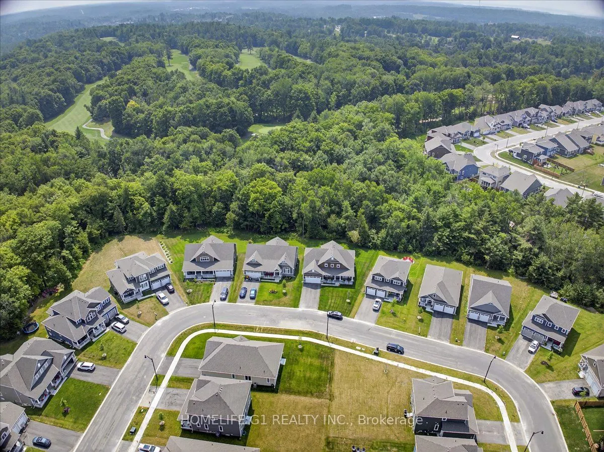 5 Dyer Crescent