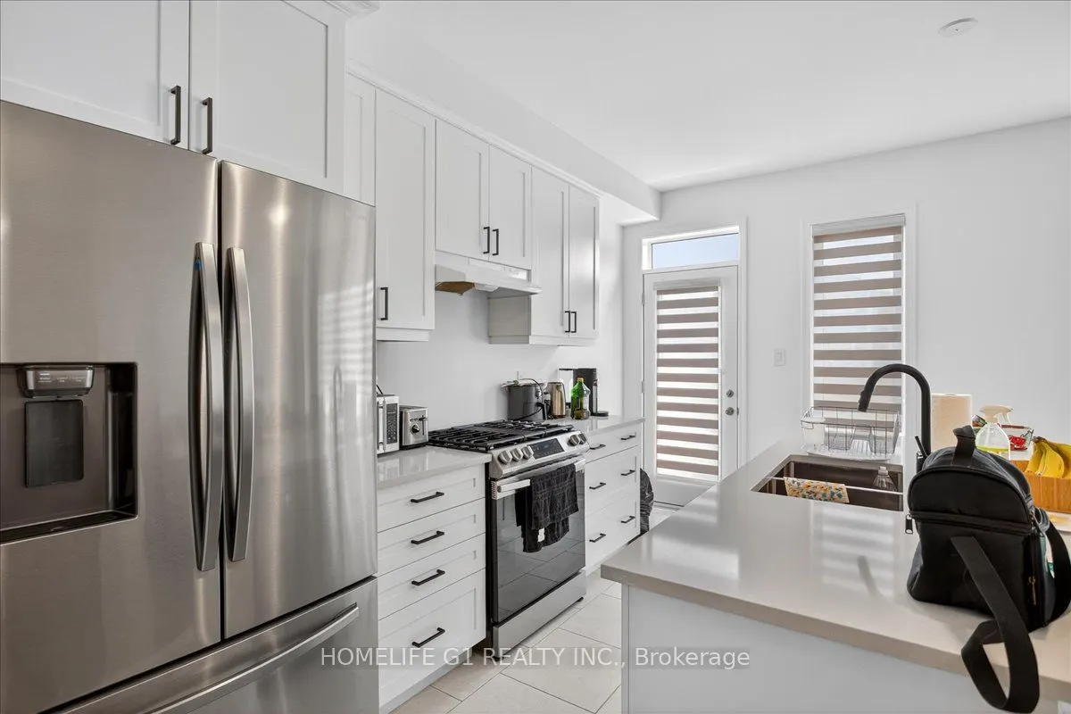 5 Dyer Crescent
