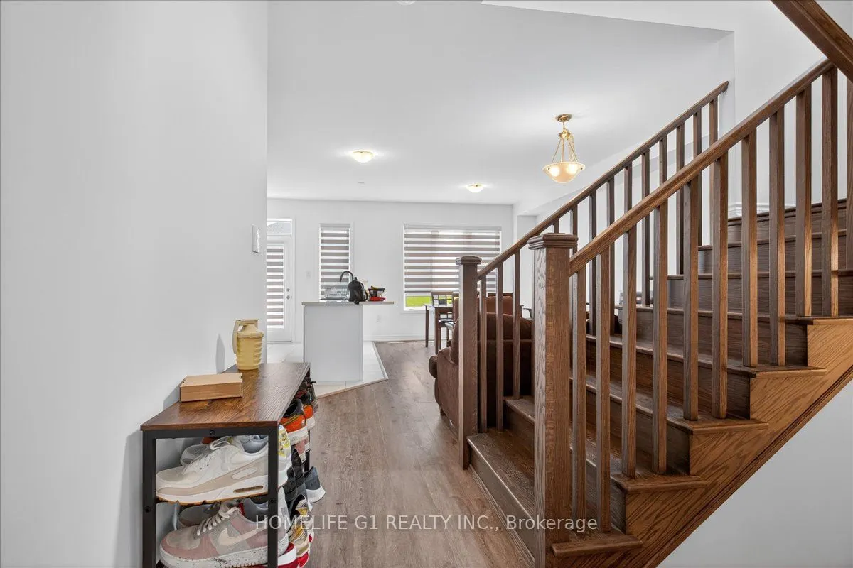 5 Dyer Crescent