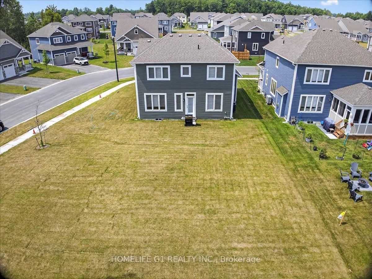 5 Dyer Crescent