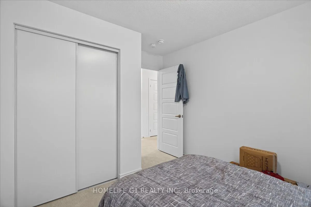 5 Dyer Crescent