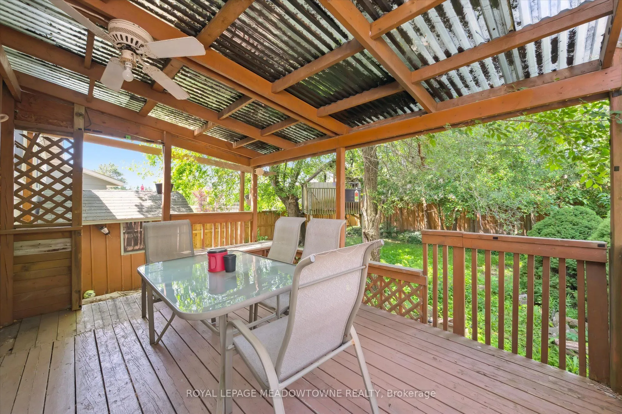 77 Pinemeadow Crescent