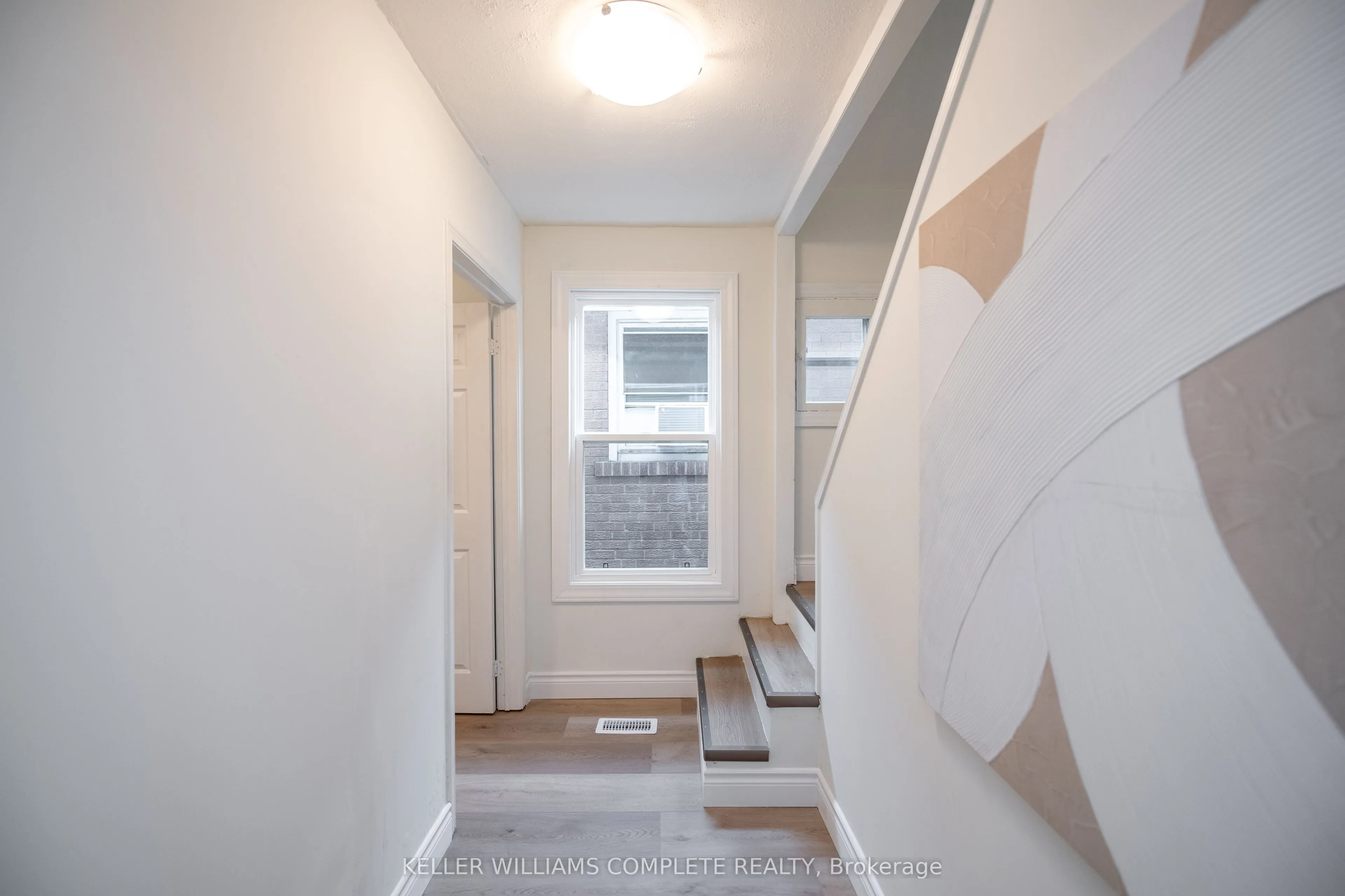 390 Paling Avenue