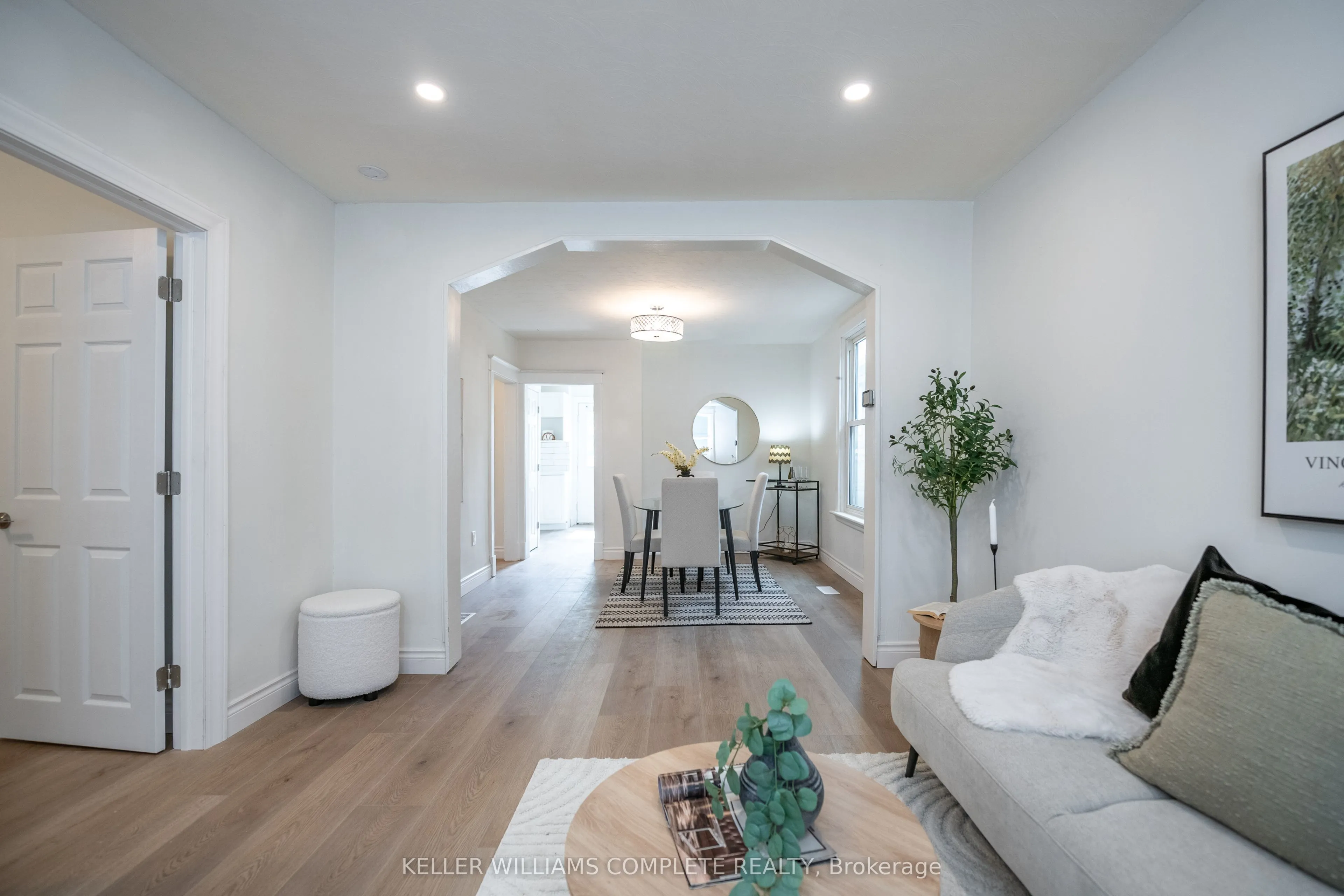 390 Paling Avenue