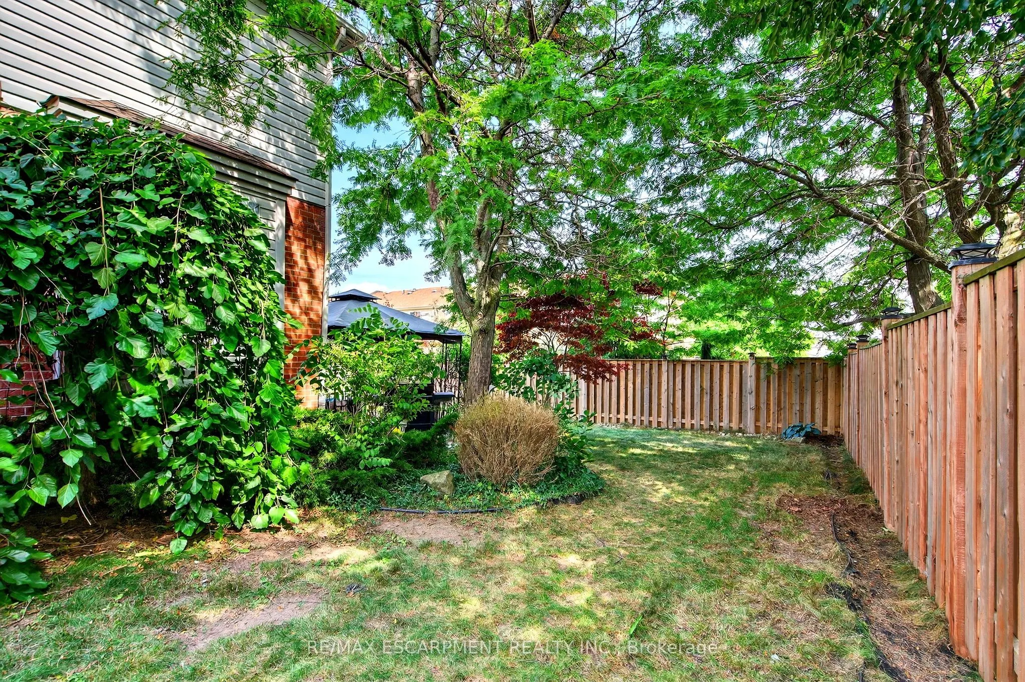 2 Newell Court