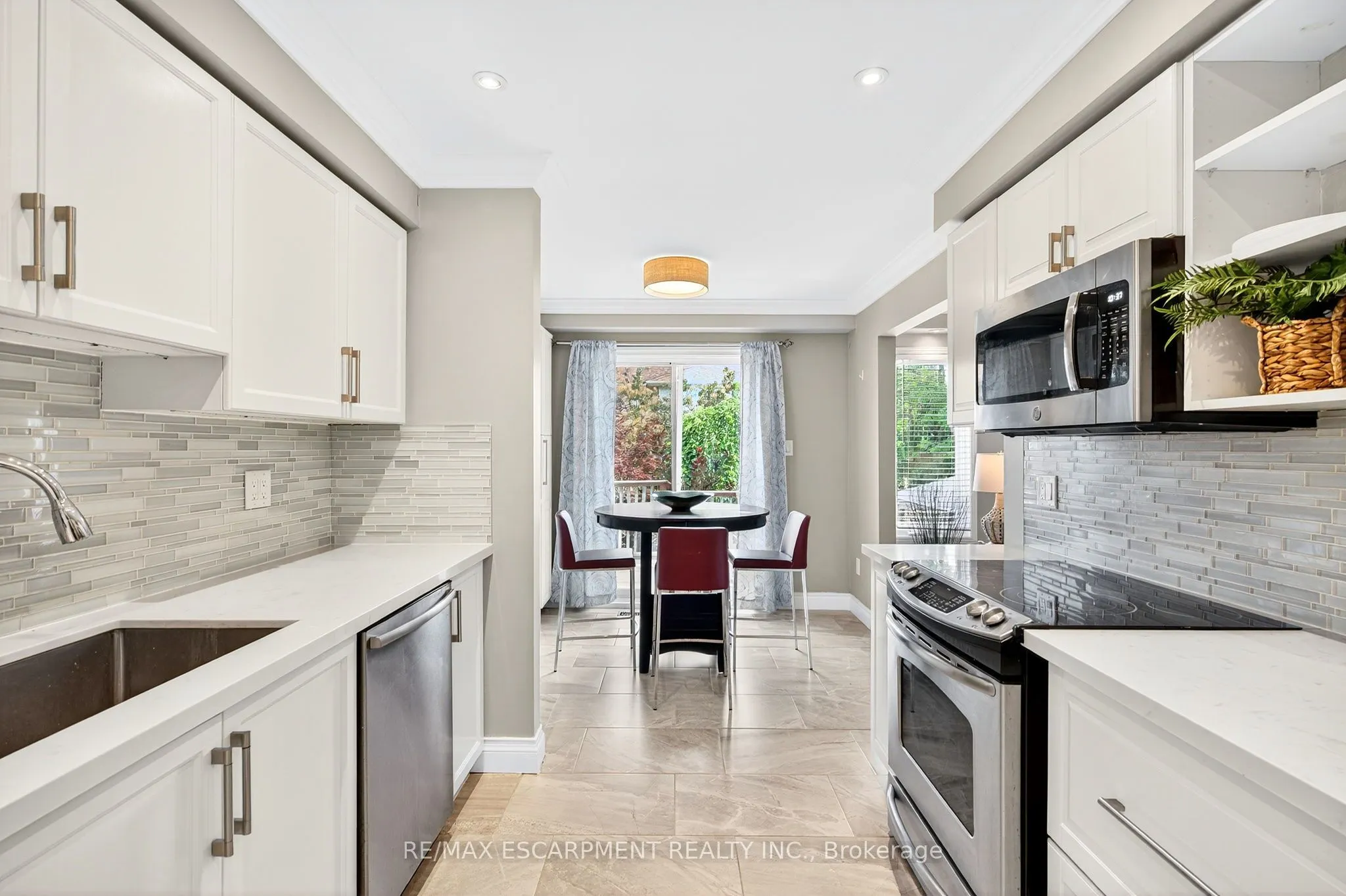 2 Newell Court