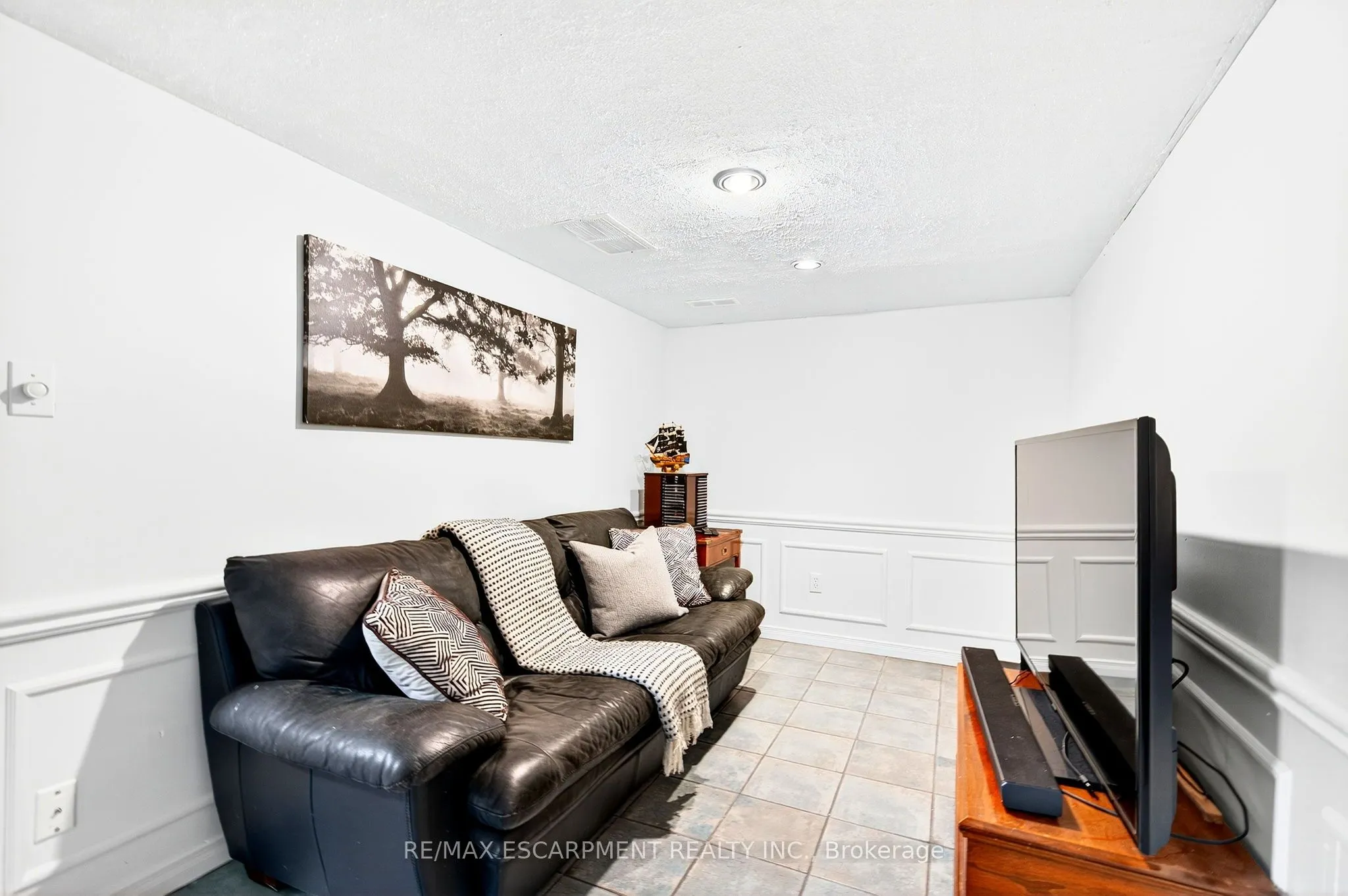 2 Newell Court