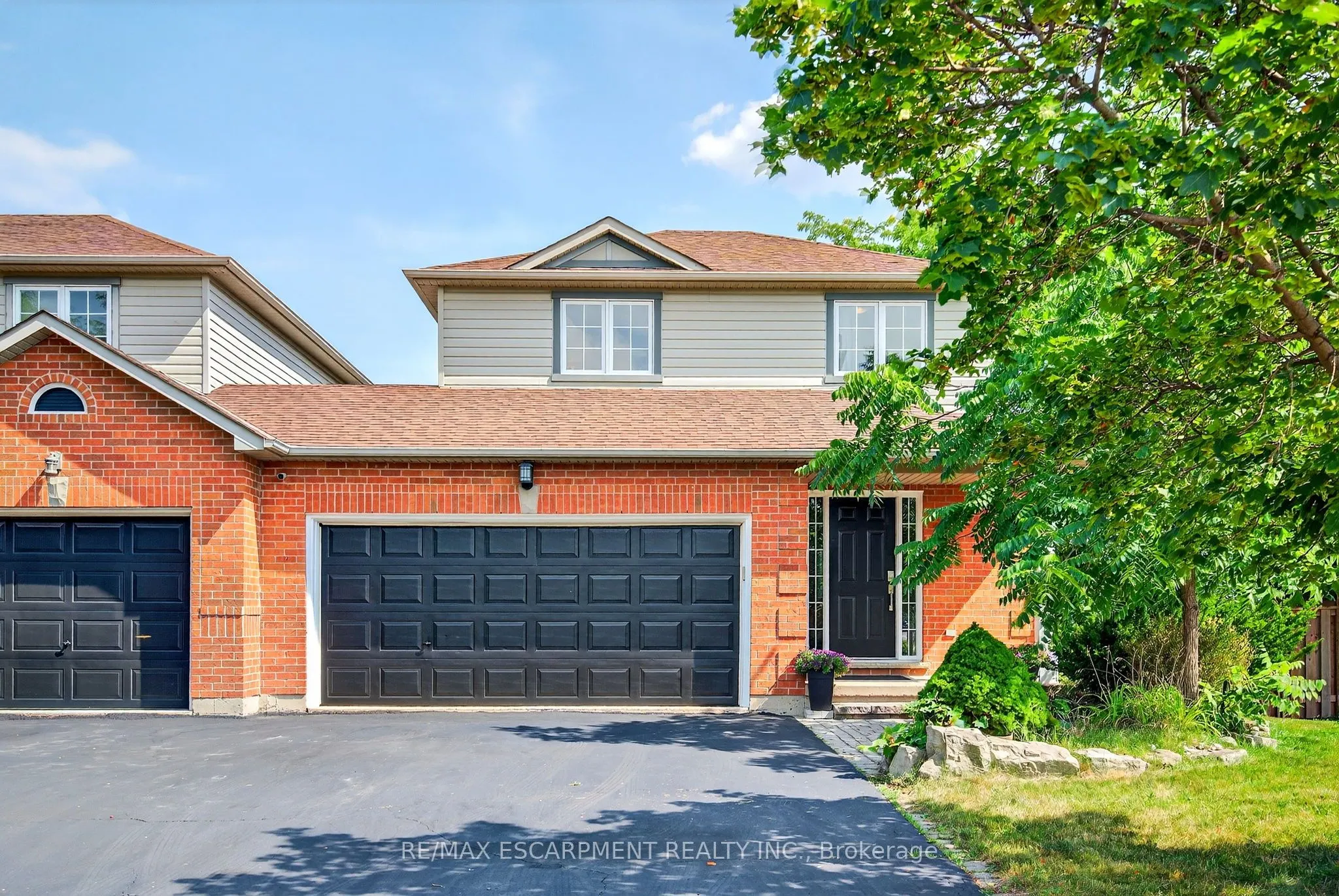 2 Newell Court