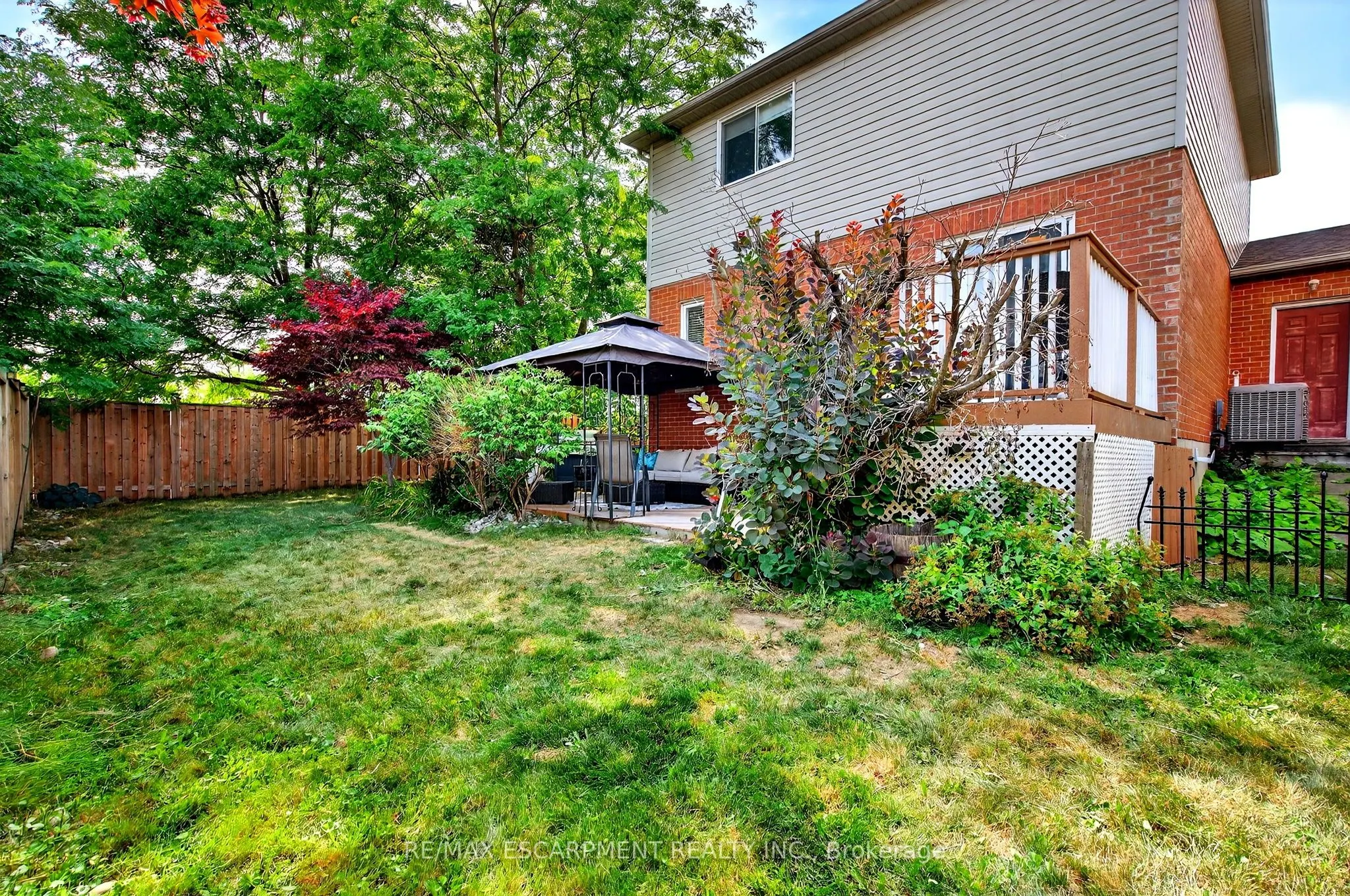 2 Newell Court