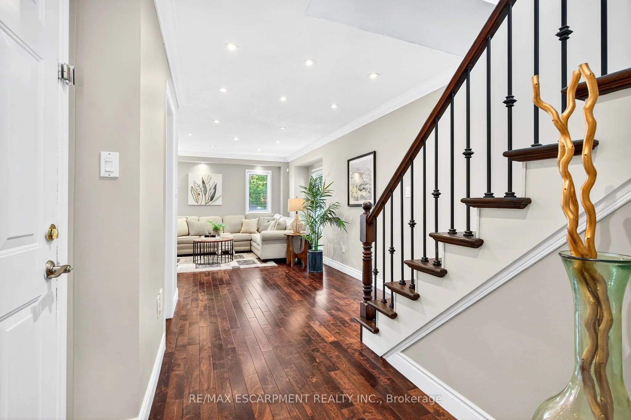 2 Newell Court