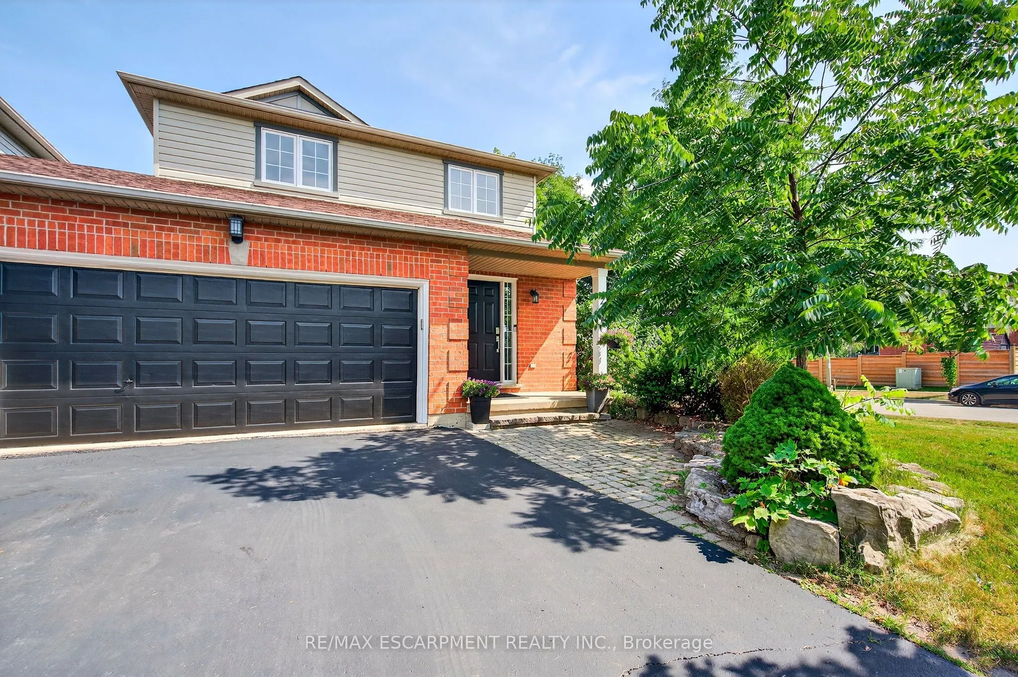 2 Newell Court