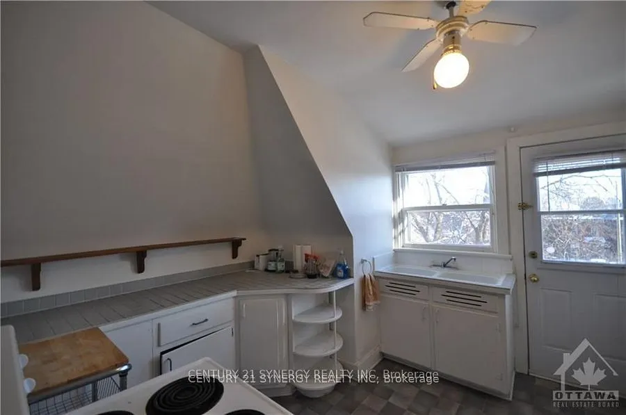 458 Maclaren Street, #3