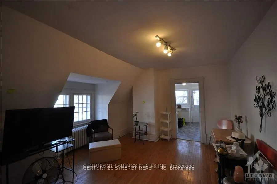 458 Maclaren Street, #3