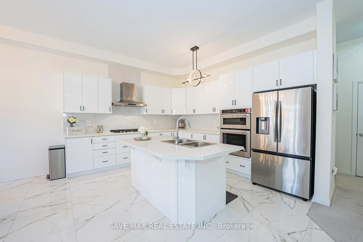 44 Wakeling Drive