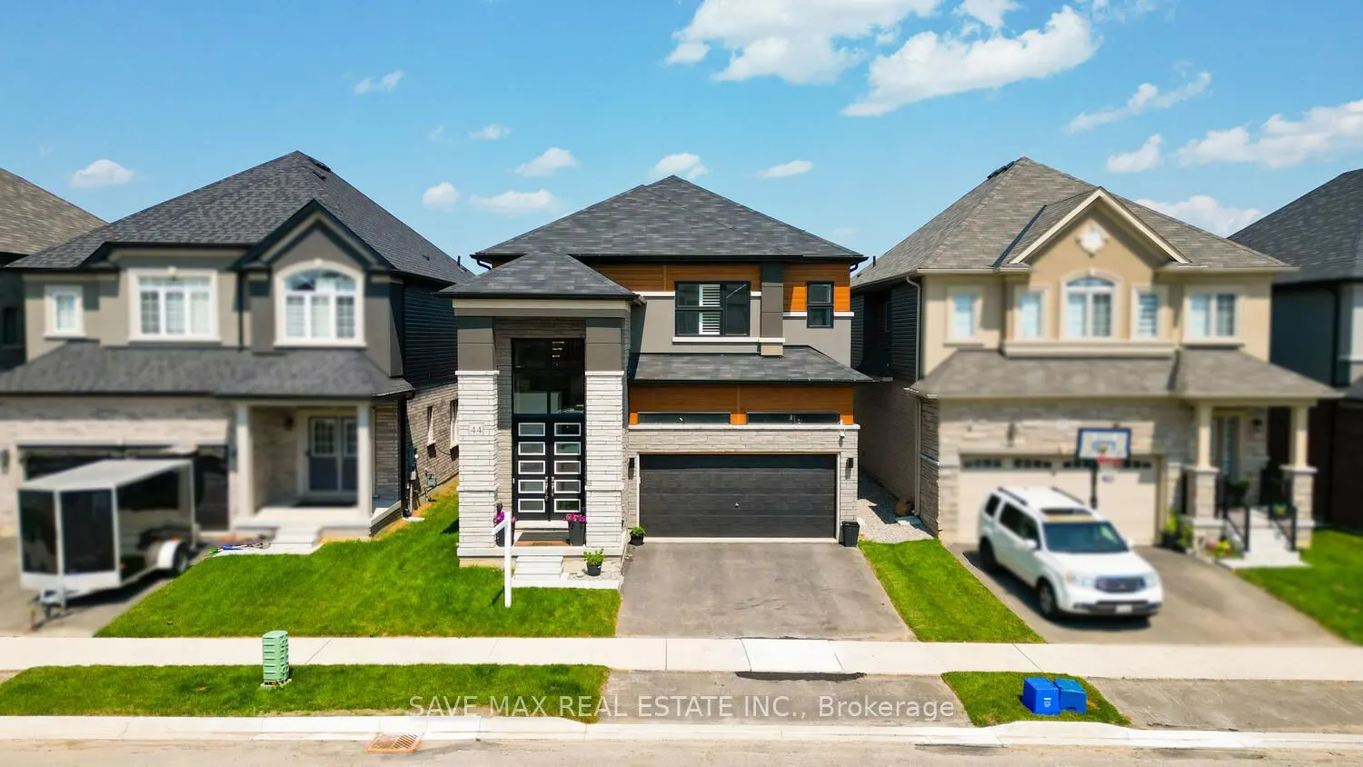 44 Wakeling Drive