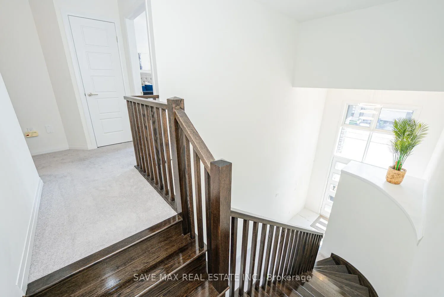 44 Wakeling Drive