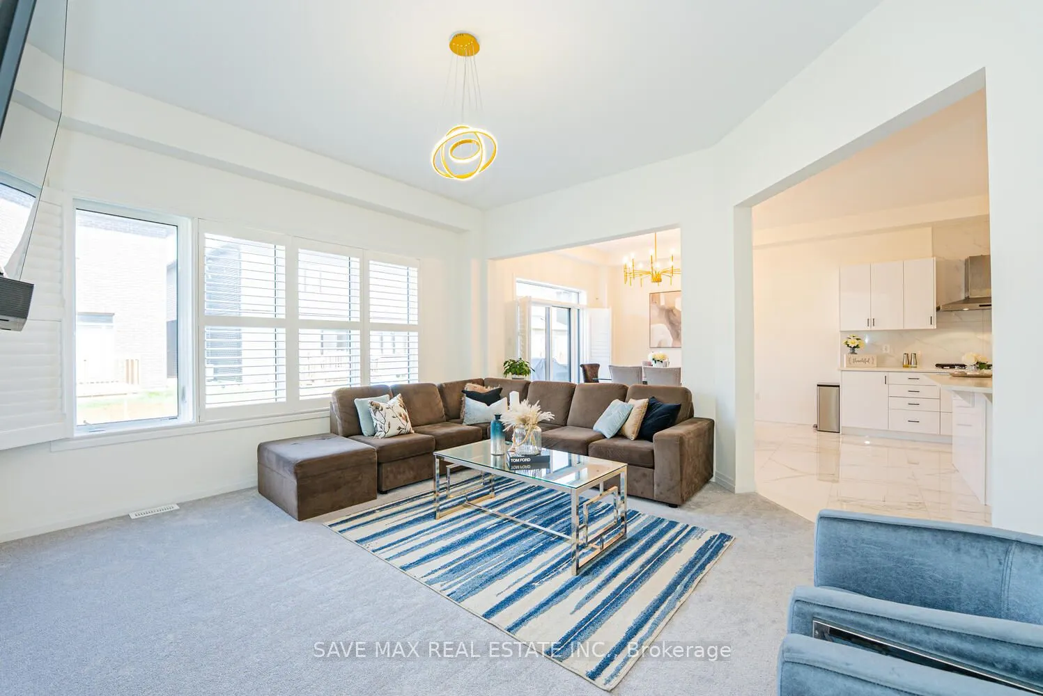 44 Wakeling Drive