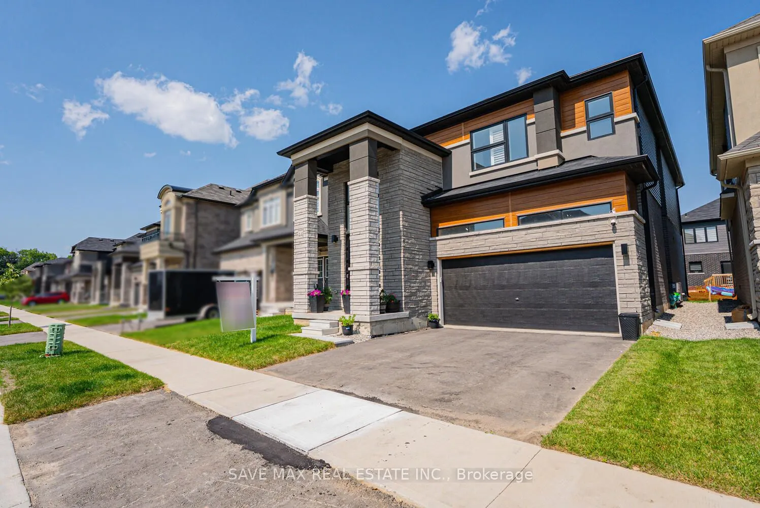 44 Wakeling Drive