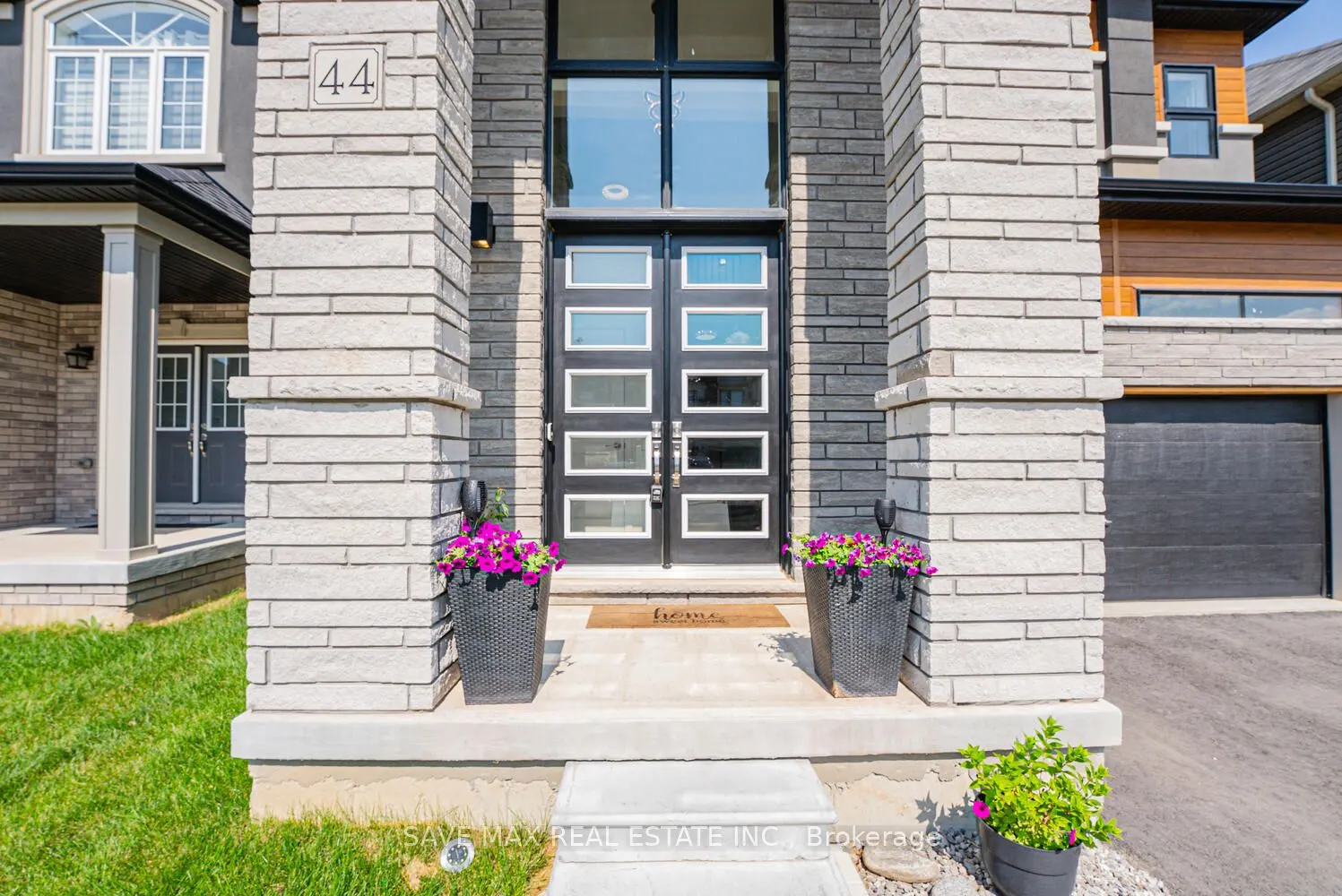 44 Wakeling Drive