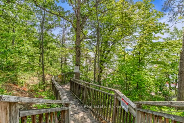 1869 Muskoka Road 118 Road W, #B206