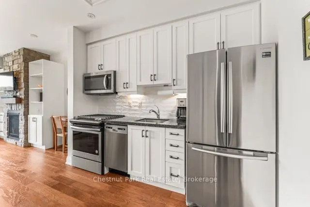 1869 Muskoka Road 118 Road W, #B206
