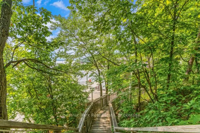 1869 Muskoka Road 118 Road W, #B206