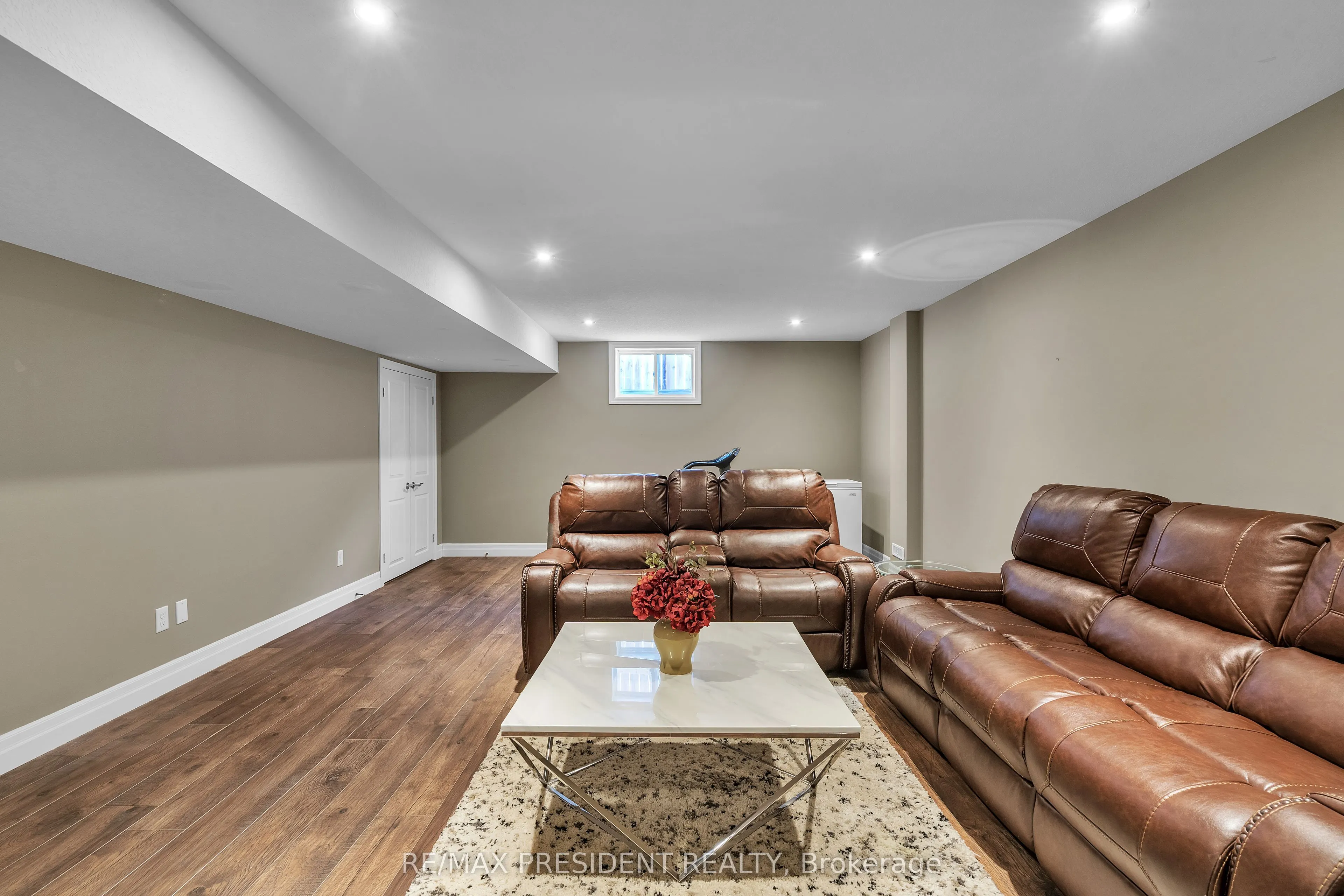 603 Hawthorne Place