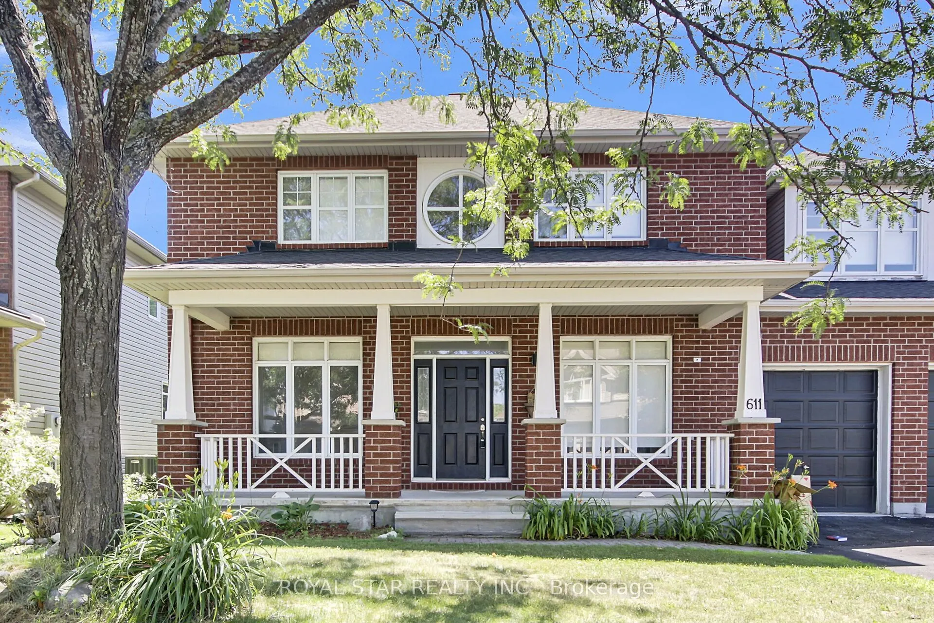 611 Devonwood Circle