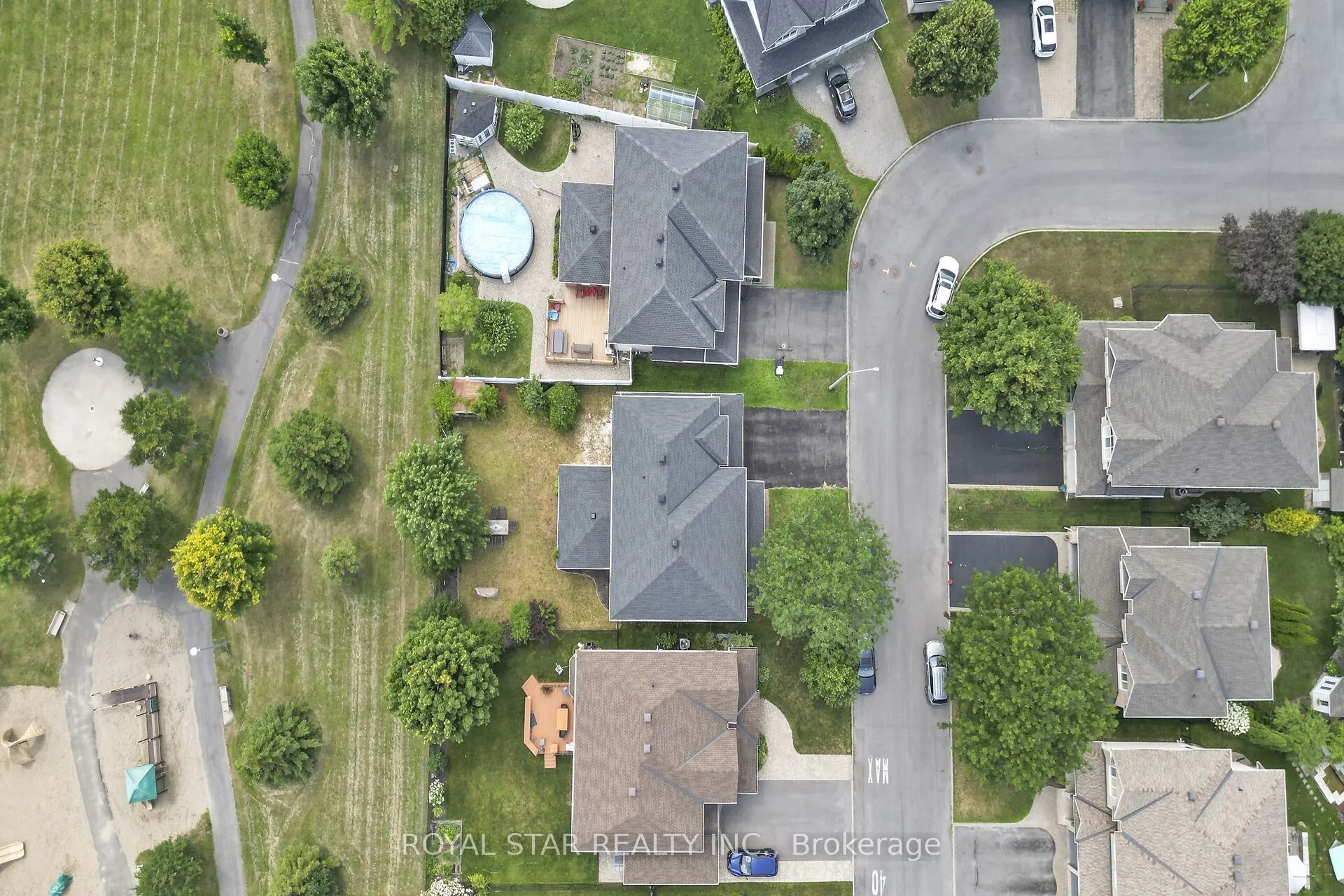 611 Devonwood Circle