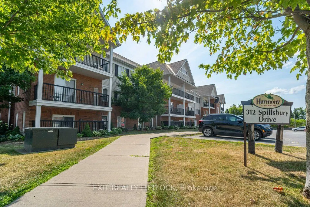 312 Spillsbury Drive, #303