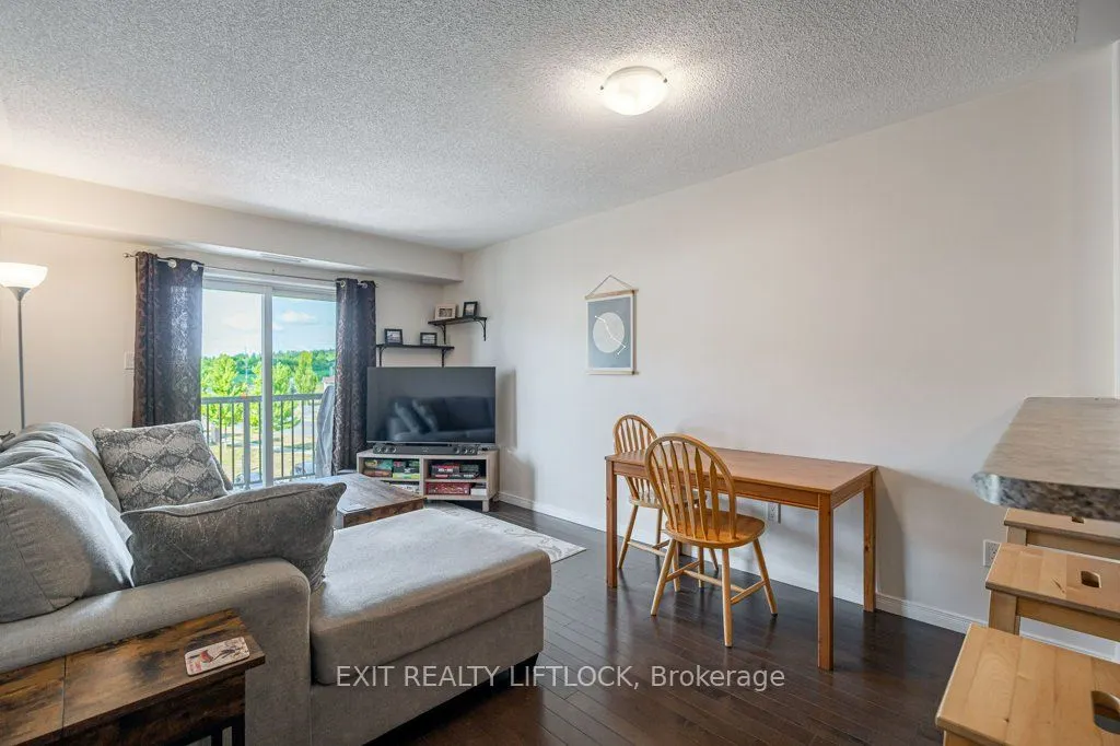 312 Spillsbury Drive, #303