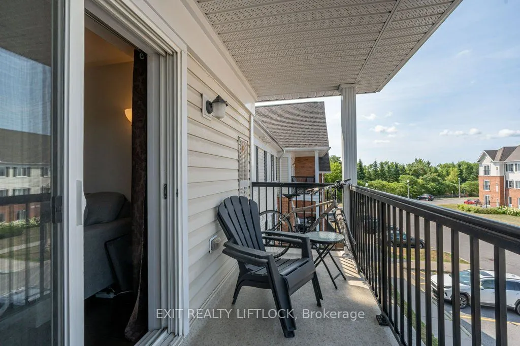 312 Spillsbury Drive, #303