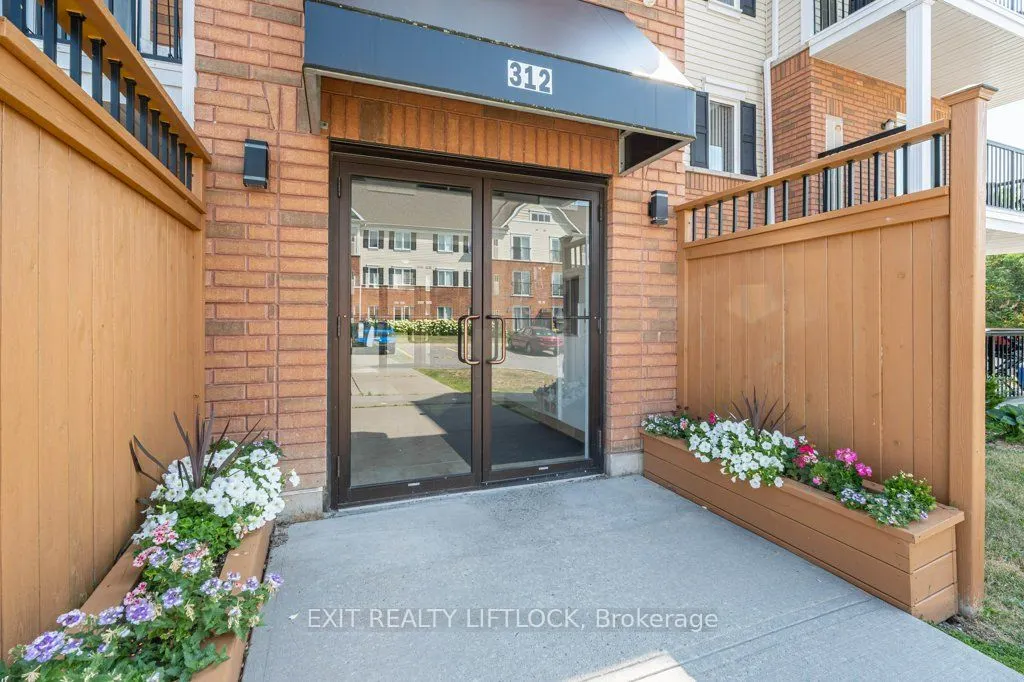 312 Spillsbury Drive, #303