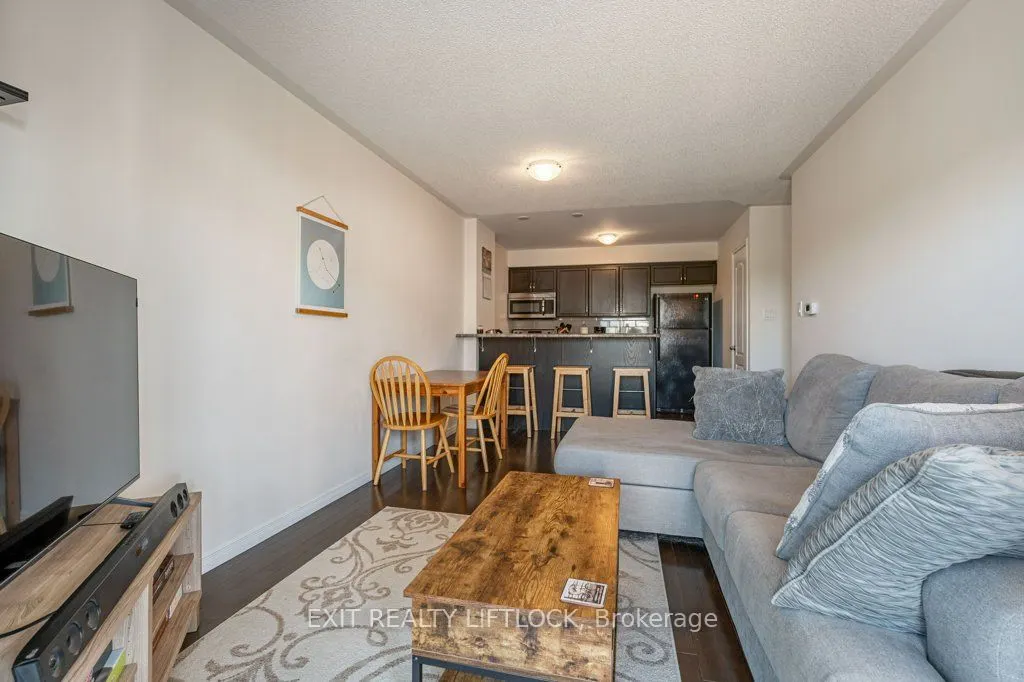 312 Spillsbury Drive, #303