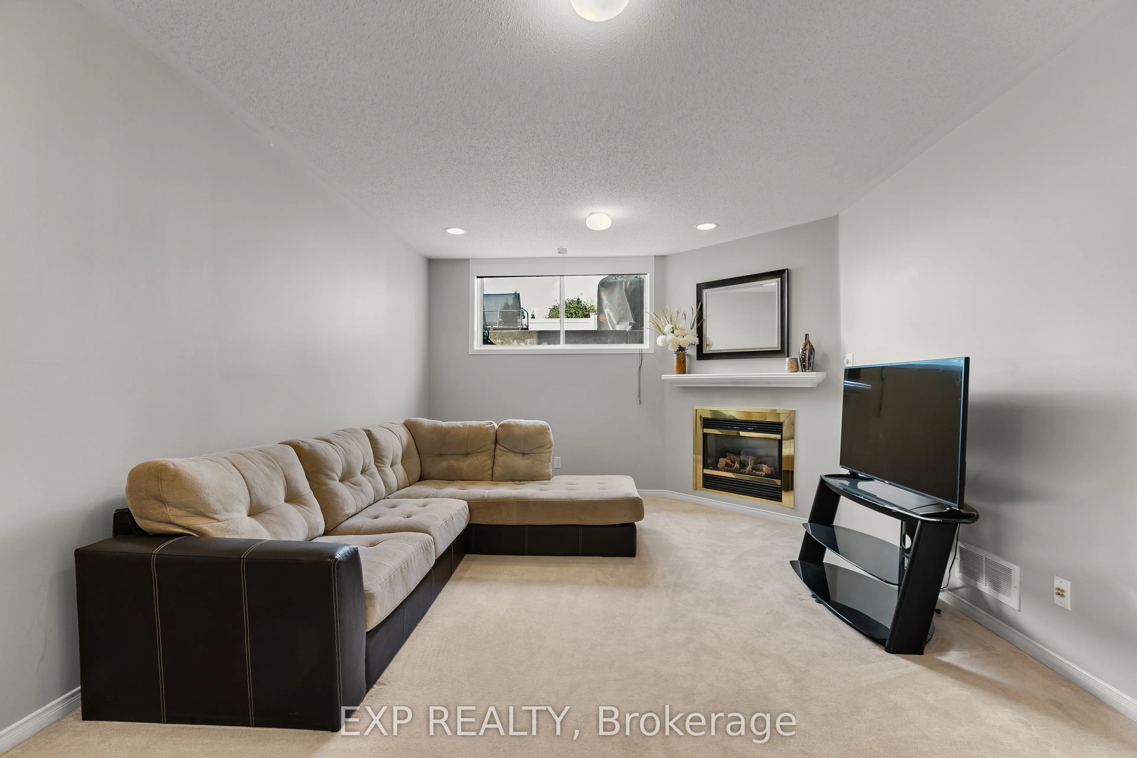 23 Southpointe Avenue